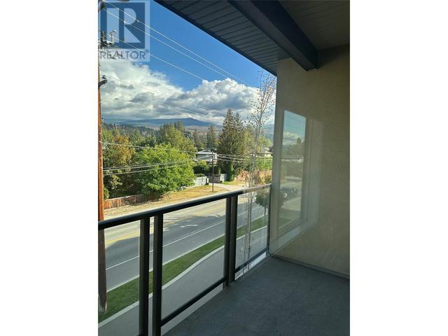 ph16 - 4380 Lakeshore Road, Condo with 2 bedrooms, 1 bathrooms and 1 parking in Kelowna BC | Image 14