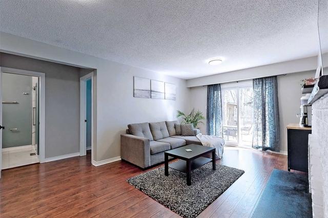 3307 Tallmast Cres, House semidetached with 4 bedrooms, 2 bathrooms and 4 parking in Mississauga ON | Image 20