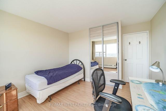 2111 - 100 Leeward Glwy, Condo with 2 bedrooms, 1 bathrooms and 1 parking in Toronto ON | Image 11