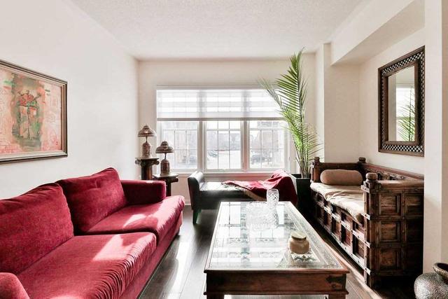 174 - 3030 Breakwater Crt, Townhouse with 3 bedrooms, 3 bathrooms and 3 parking in Mississauga ON | Image 3