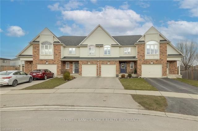 871 Silverfox Cres, House attached with 3 bedrooms, 3 bathrooms and 3 parking in London ON | Image 32