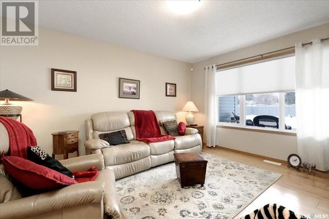 302 Okanese Avenue N, House detached with 3 bedrooms, 2 bathrooms and null parking in Fort Qu'Appelle SK | Image 25