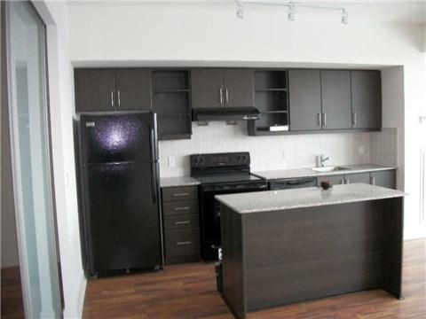 820 - 35 Brian Peck Cres, Condo with 1 bedrooms, 1 bathrooms and 1 parking in Toronto ON | Image 3