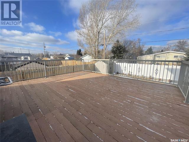 205 Lonsdale Street, House detached with 7 bedrooms, 5 bathrooms and null parking in Maple Creek SK | Image 3