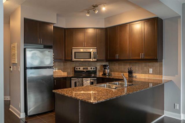 80 Absolute Ave, Condo with 1 bedrooms, 1 bathrooms and 1 parking in Mississauga ON | Image 6