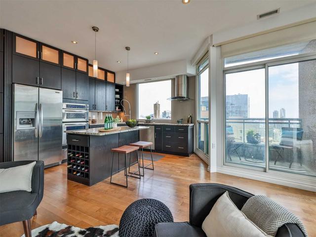 2003 - 7 King St E, Condo with 2 bedrooms, 2 bathrooms and 1 parking in Toronto ON | Image 8