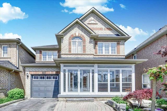 607 Staines Rd, House detached with 4 bedrooms, 4 bathrooms and 4 parking in Toronto ON | Image 1