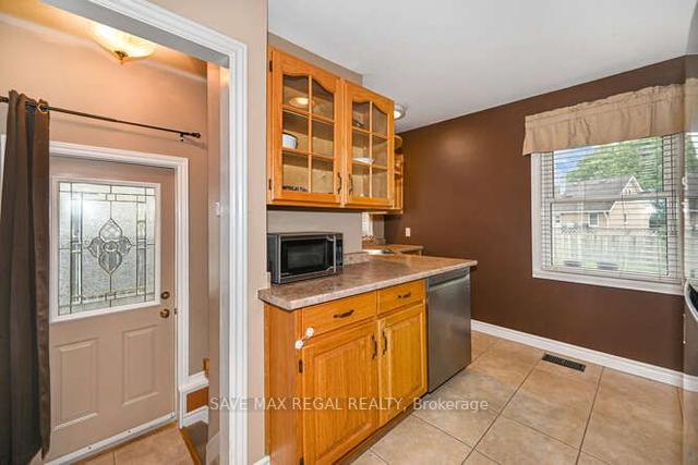 97 Salisbury Ave, House detached with 2 bedrooms, 2 bathrooms and 2 parking in Brockville ON | Image 7