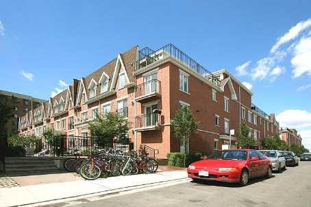 t1031 - 18 Laidlaw St, Townhouse with 2 bedrooms, 1 bathrooms and null parking in Toronto ON | Image 1