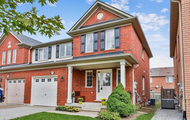 1185 Barclay Circ, House semidetached with 3 bedrooms, 4 bathrooms and 3 parking in Milton ON | Image 12