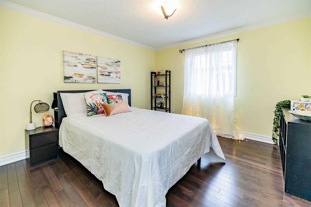 53 Culture Cres, House detached with 4 bedrooms, 4 bathrooms and 6 parking in Brampton ON | Image 24