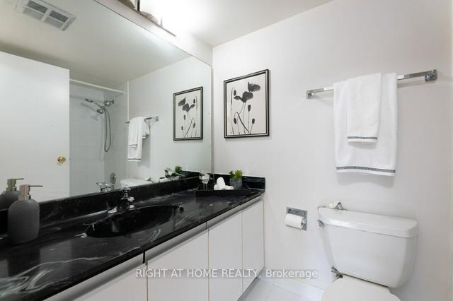 207 - 33 Elmhurst Ave, Condo with 2 bedrooms, 2 bathrooms and 1 parking in Toronto ON | Image 18