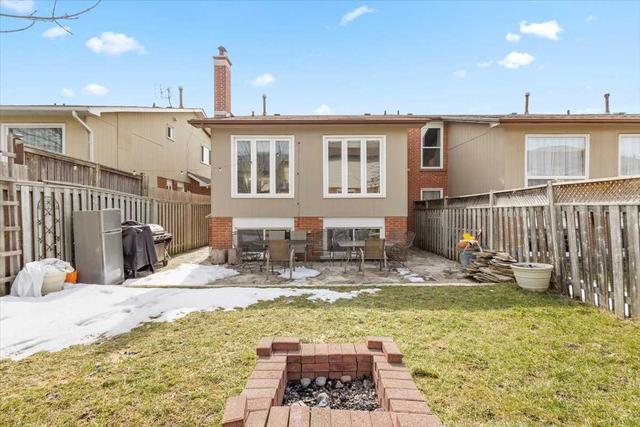 13 Hinchley Wood Grve, House semidetached with 3 bedrooms, 3 bathrooms and 3 parking in Brampton ON | Image 17