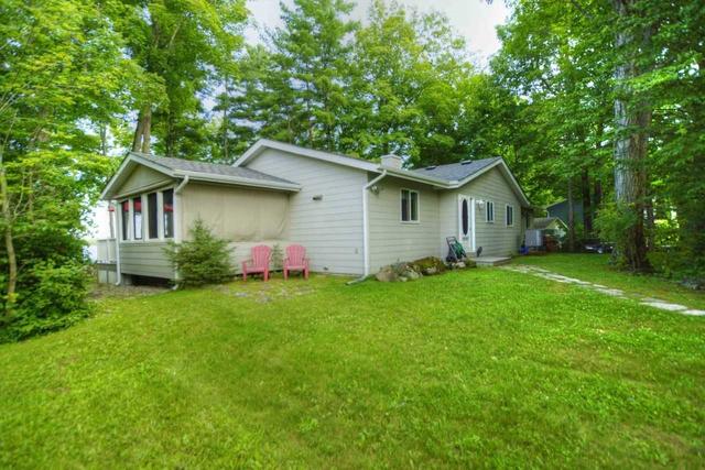 68 West Bay Blvd, House detached with 4 bedrooms, 2 bathrooms and 8 parking in Kawartha Lakes ON | Image 6