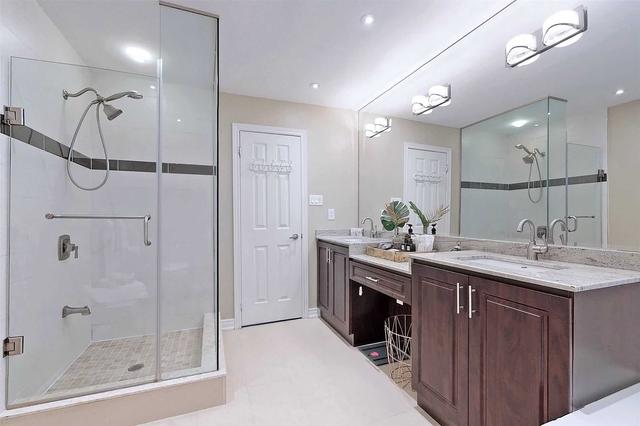 70 Brookhaven Cres, House detached with 4 bedrooms, 4 bathrooms and 6 parking in Markham ON | Image 13