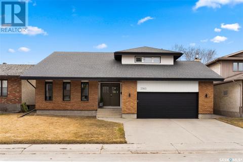 2363 Brodie Bay E, House detached with 5 bedrooms, 4 bathrooms and null parking in Regina SK | Card Image