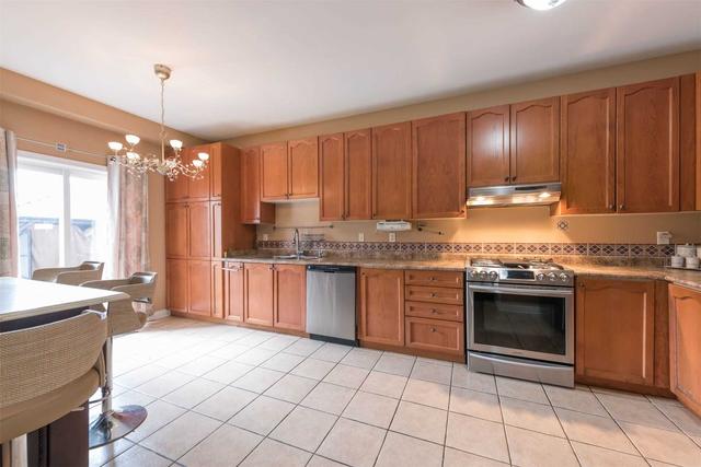 196 Mountainash Rd, House detached with 4 bedrooms, 5 bathrooms and 6 parking in Brampton ON | Image 32