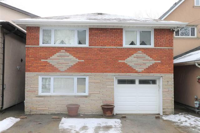 7 Eleventh St, House detached with 4 bedrooms, 2 bathrooms and 3 parking in Toronto ON | Image 3