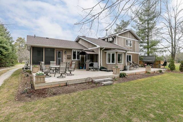 2423 Sunnidale Rd, House detached with 6 bedrooms, 3 bathrooms and 12 parking in Springwater ON | Image 30