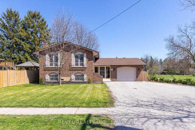 372 Niagara St, House detached with 3 bedrooms, 2 bathrooms and 8 parking in St. Catharines ON | Image 1