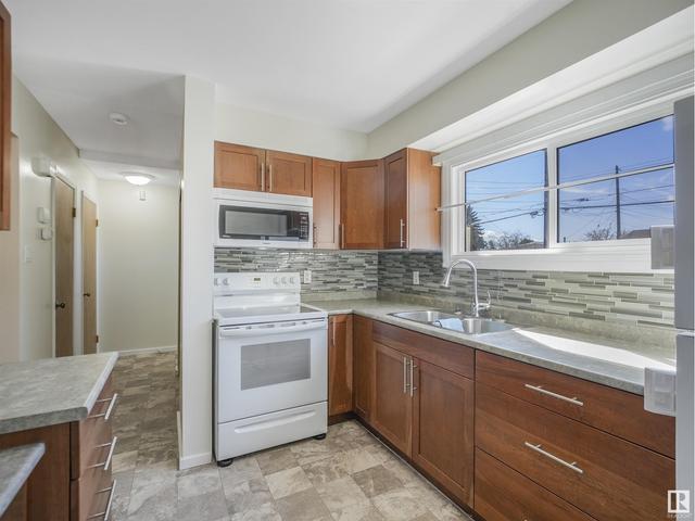 5126 106a St Nw, House attached with 3 bedrooms, 1 bathrooms and null parking in Edmonton AB | Image 25