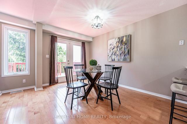 a - 696 Star Flower Ave, House semidetached with 3 bedrooms, 4 bathrooms and 2 parking in Waterloo ON | Image 5