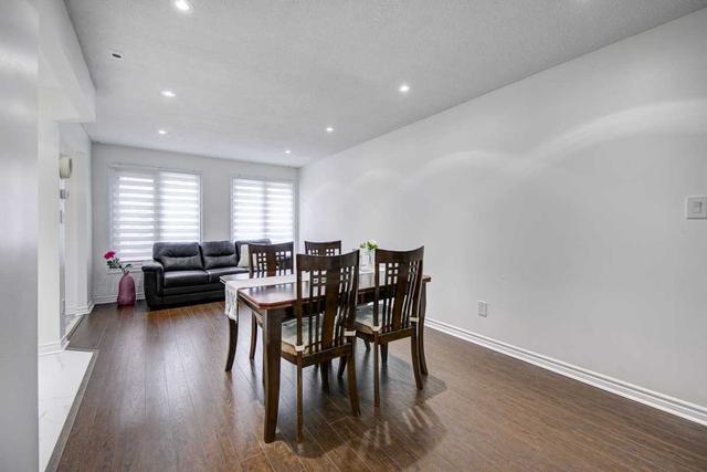 16 - 151 Townsgate Dr, Townhouse with 3 bedrooms, 3 bathrooms and 2 parking in Vaughan ON | Image 11