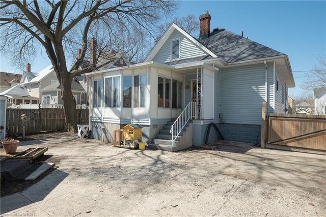 234 Brock Street S, House detached with 4 bedrooms, 2 bathrooms and null parking in Sarnia ON | Image 9