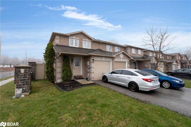 1 Mccausland Court, House attached with 3 bedrooms, 2 bathrooms and 3 parking in Barrie ON | Image 12