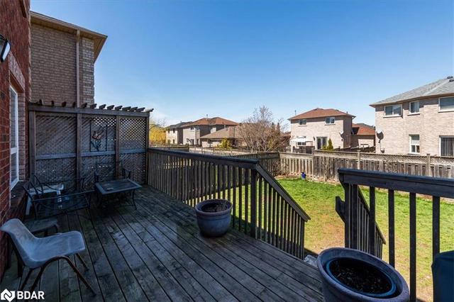 214 Country Lane, House detached with 3 bedrooms, 2 bathrooms and 4 parking in Barrie ON | Image 3