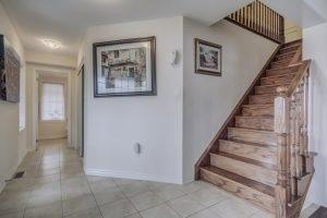 1 Leblanc Cres, House attached with 4 bedrooms, 3 bathrooms and 4 parking in Brampton ON | Image 3