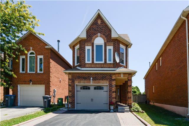 132 Leeward Dr, House detached with 4 bedrooms, 4 bathrooms and 2 parking in Brampton ON | Image 1