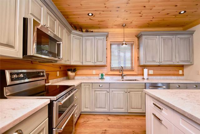 11 - 1378 Three Mile Lake 1 Rd, House detached with 2 bedrooms, 3 bathrooms and 7.5 parking in Muskoka Lakes ON | Image 5