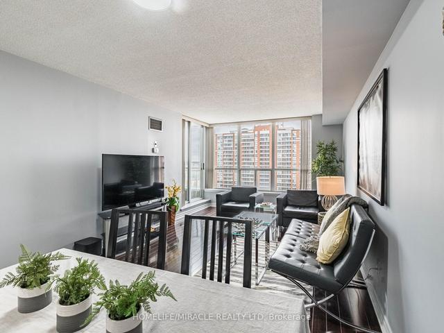 1206 - 410 Mclevin Ave, Condo with 2 bedrooms, 2 bathrooms and 1 parking in Toronto ON | Image 5
