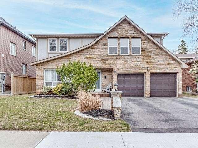 25 Acheson Blvd, House detached with 4 bedrooms, 4 bathrooms and 4 parking in Toronto ON | Image 1