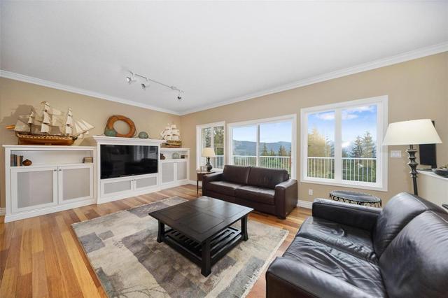 40 Furlong Road, House detached with 5 bedrooms, 3 bathrooms and 14 parking in North Okanagan F BC | Image 6