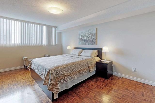 sph4 - 3700 Kaneff Cres, Condo with 2 bedrooms, 2 bathrooms and 2 parking in Mississauga ON | Image 8