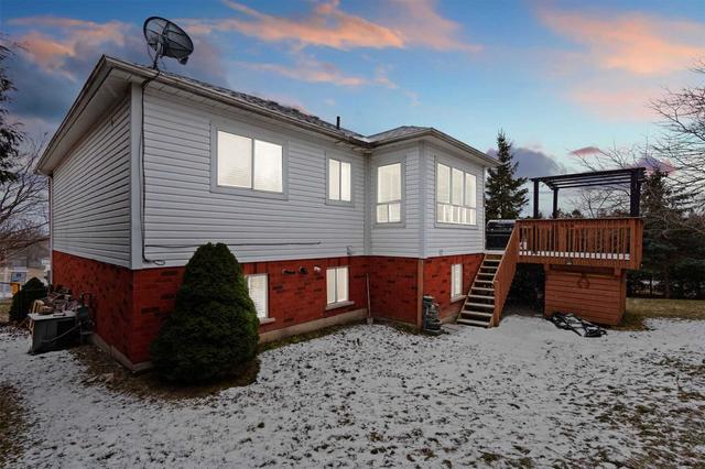 981 Conger Crt, House detached with 3 bedrooms, 3 bathrooms and 6 parking in Cobourg ON | Image 35