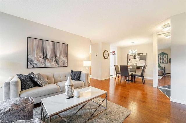 1221 - 1490 Pilgrims Way, House attached with 2 bedrooms, 1 bathrooms and 1 parking in Oakville ON | Image 9