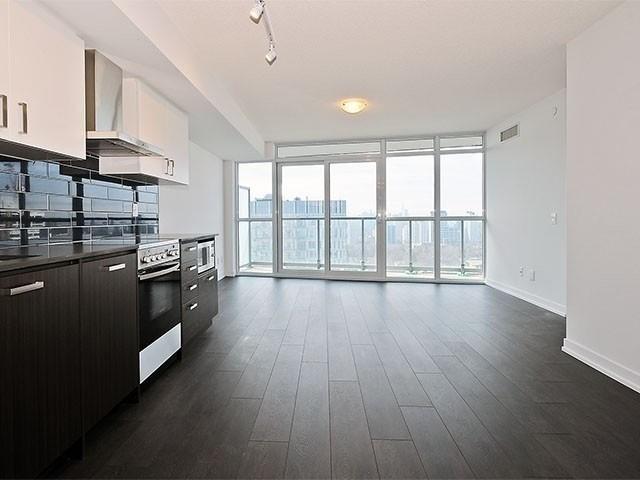 2508 - 125 Redpath Ave, Condo with 2 bedrooms, 2 bathrooms and 1 parking in Toronto ON | Image 3