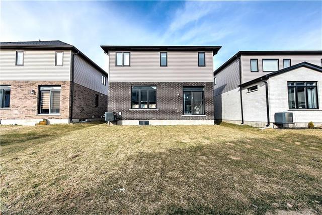 2382 Wickerson Road, House detached with 4 bedrooms, 3 bathrooms and 4 parking in London ON | Image 36