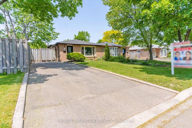 12 Fallingdale Cres, House semidetached with 3 bedrooms, 2 bathrooms and 3 parking in Brampton ON | Image 12