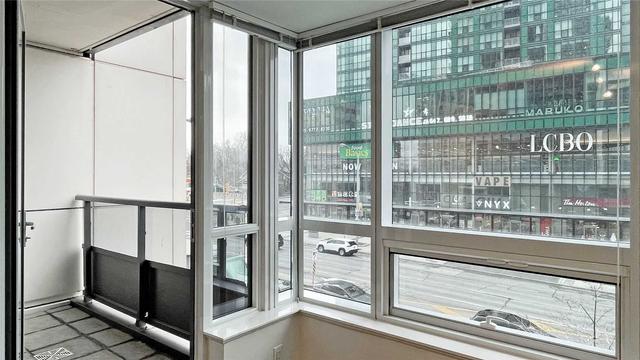 202 - 2 Anndale Dr, Condo with 2 bedrooms, 2 bathrooms and 1 parking in Toronto ON | Image 10