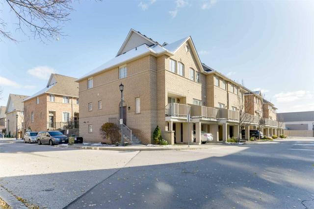 76 - 23 Observatory Lane, Townhouse with 3 bedrooms, 3 bathrooms and 1 parking in Richmond Hill ON | Image 4