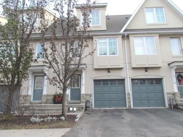 30 - 800 Dundas St W, Townhouse with 4 bedrooms, 4 bathrooms and 1 parking in Mississauga ON | Image 1