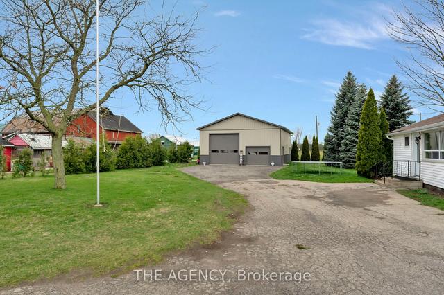 1784 Windham Centre Rd, House detached with 3 bedrooms, 1 bathrooms and 15 parking in Norfolk County ON | Image 21