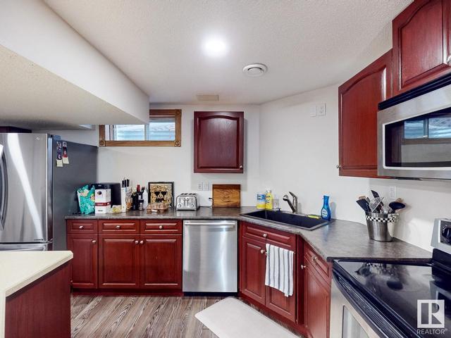 18 Kingsborough Co, House detached with 5 bedrooms, 3 bathrooms and 5 parking in St. Albert AB | Image 34