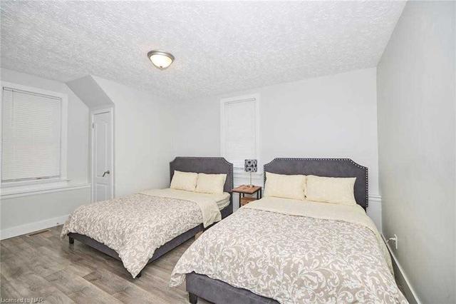 5229 Lorne St, House detached with 5 bedrooms, 3 bathrooms and 8 parking in Niagara Falls ON | Image 6