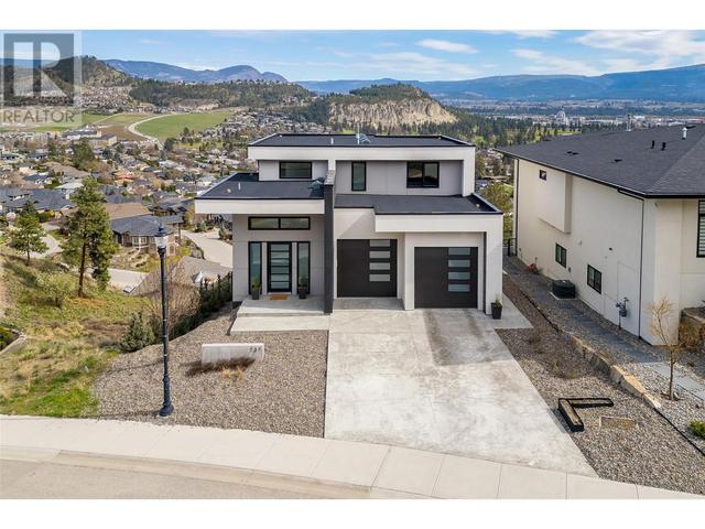 737 Highpointe Drive, House detached with 4 bedrooms, 3 bathrooms and 5 parking in Kelowna BC | Image 5