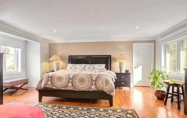 104 Ulster Dr, House detached with 4 bedrooms, 5 bathrooms and 6 parking in Oakville ON | Image 29